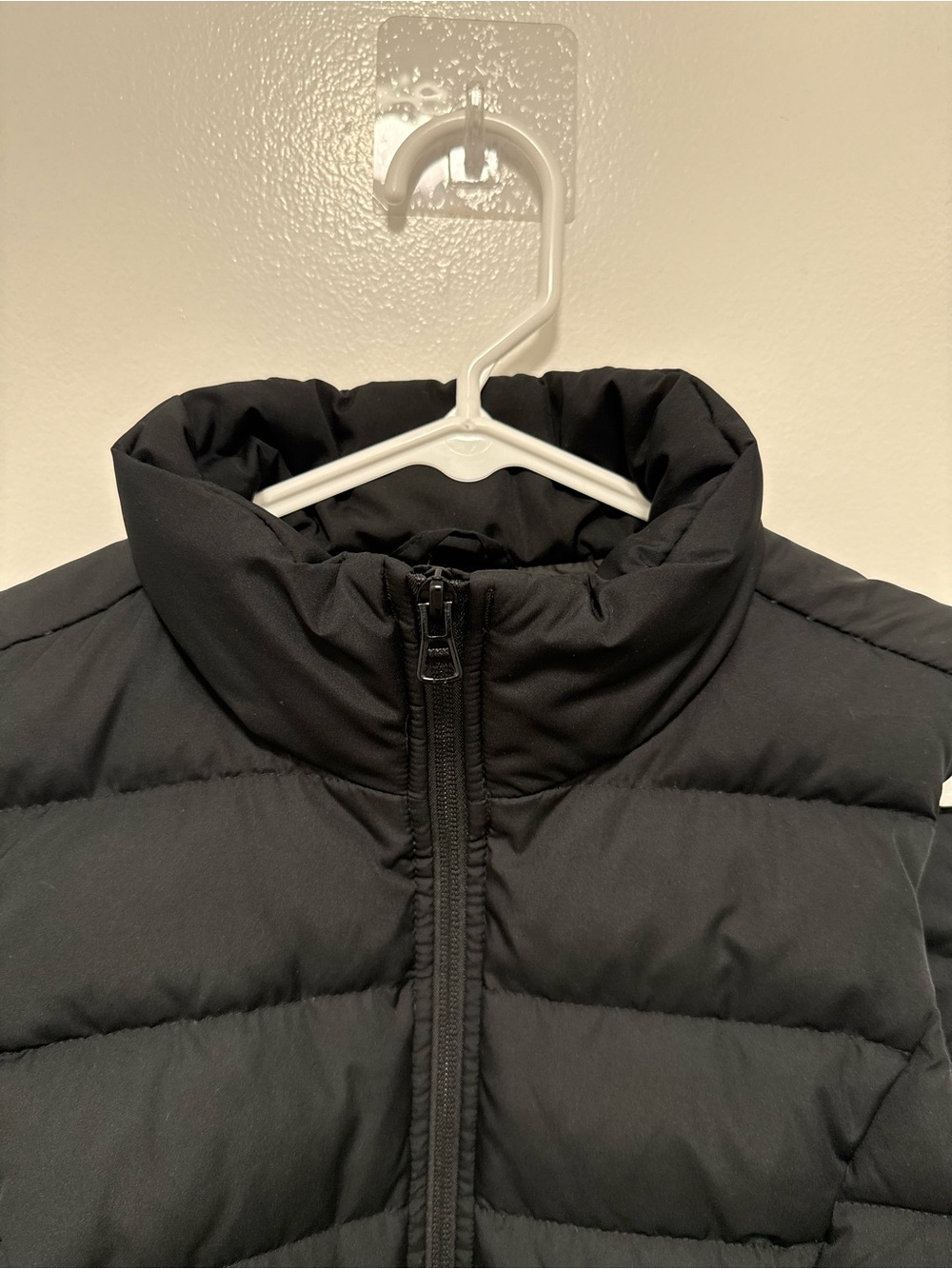 Lands’ End Black Down Puffer Vest Women’s XS Full Zip Quilted - Picture 7 of 16